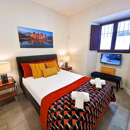 סביליה Alohamundi Allure Apartments מראה חיצוני תמונה